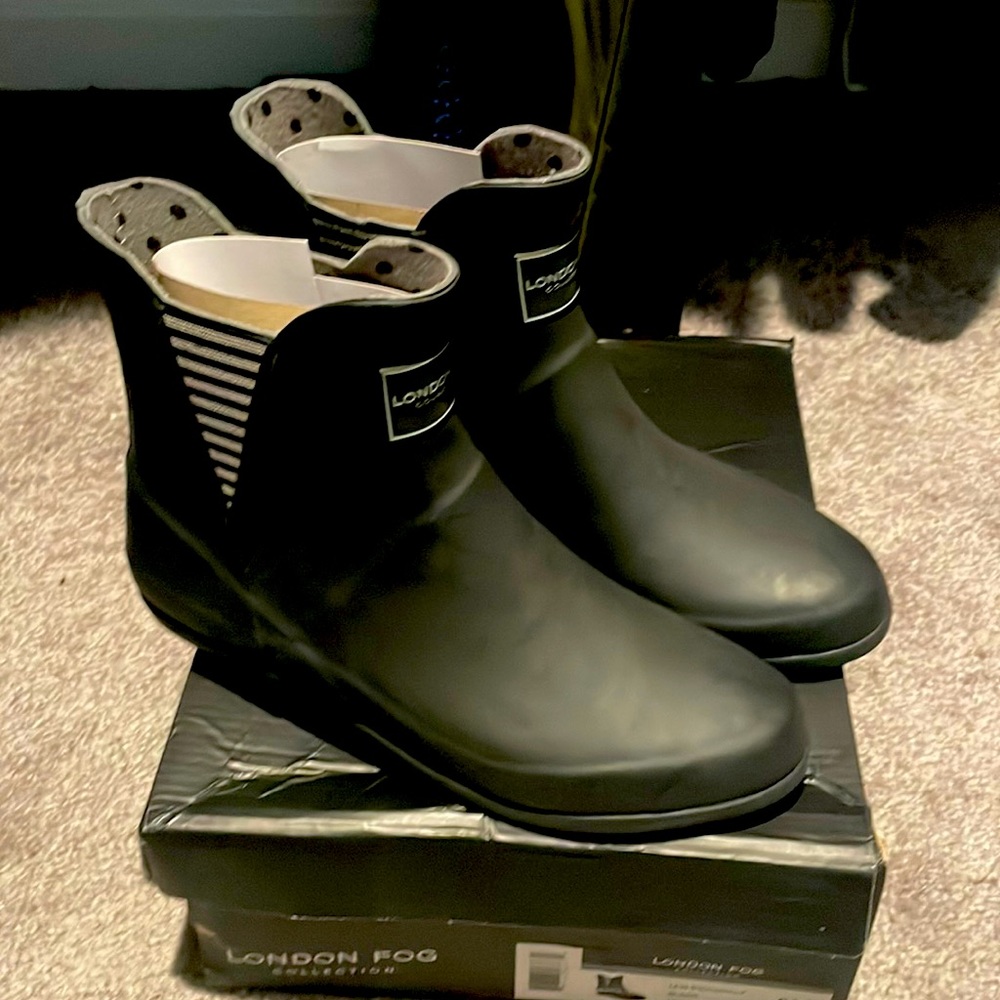 London fog rainboots brand new